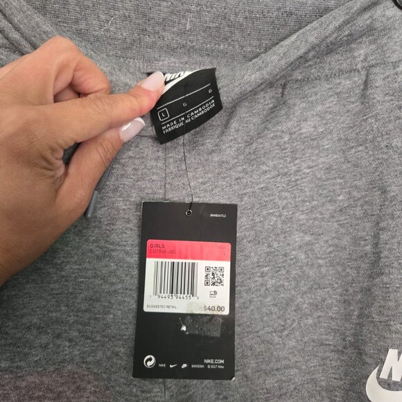 Nike Light Grey Sweatsuit – Brand New, Never Worn - Picture 7 of 7